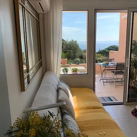 Appartement Avec Coin Nuit Sainte-Maxime
