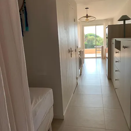 Apartment Avec Coin Nuit Sainte-Maxime